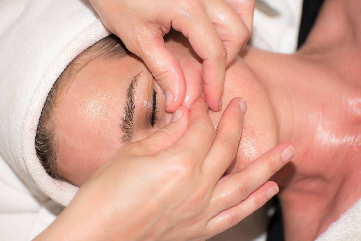 Ten Reflexes to Take care of your Skin Every day.