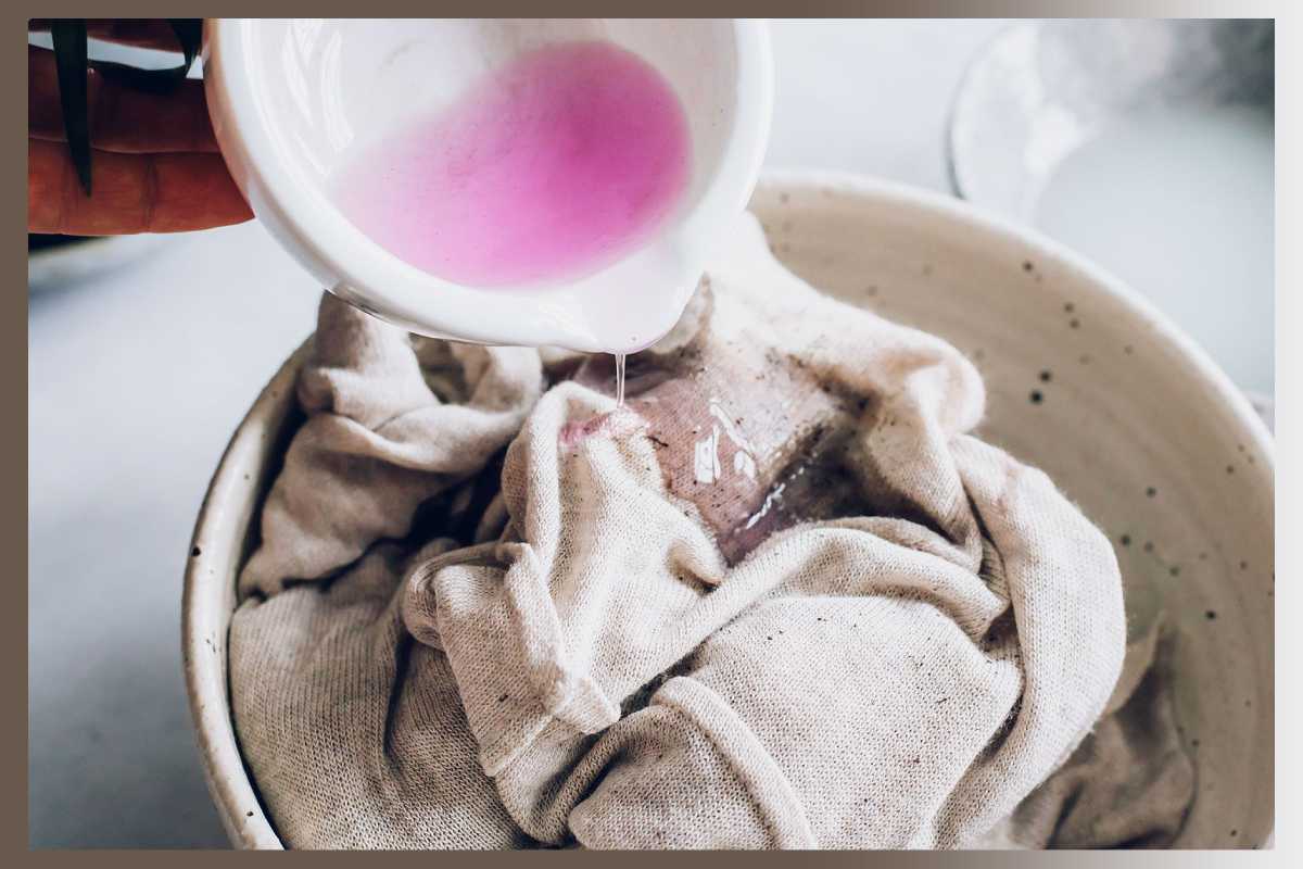 How to Get Tough Soil Stains Out of Clothes