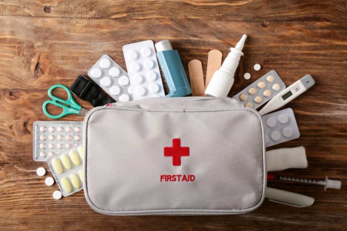 what are 5 suggested contents for a first aid kit